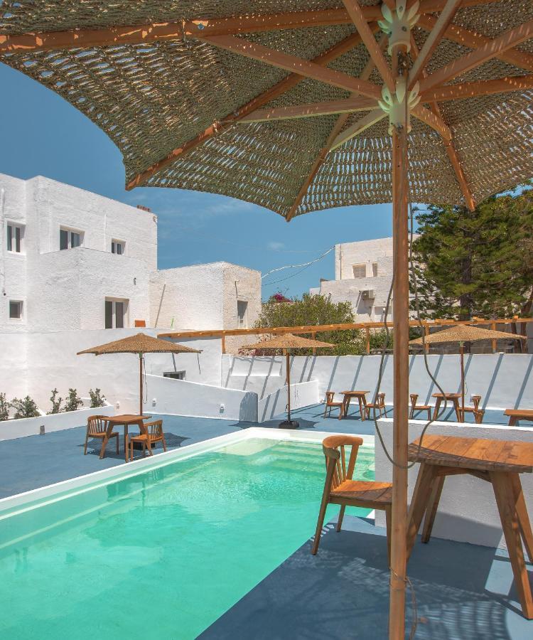 Voca Hotel & Suites Kamari  Exterior photo