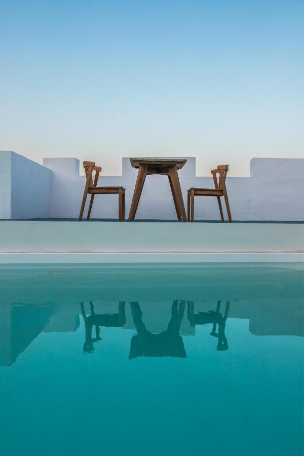 Voca Hotel & Suites Kamari  Exterior photo