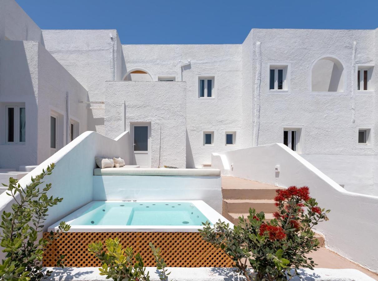 Voca Hotel & Suites Kamari  Exterior photo